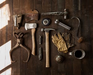 Orlando Drywall Repair difference between a handyman and a contractor